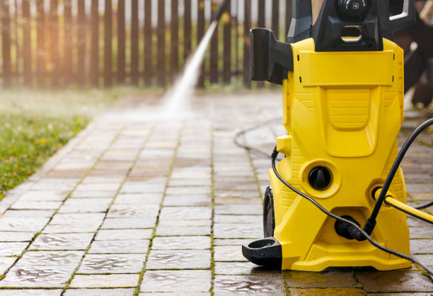 Post-Construction Pressure Washing in Mountain View Acres, CA