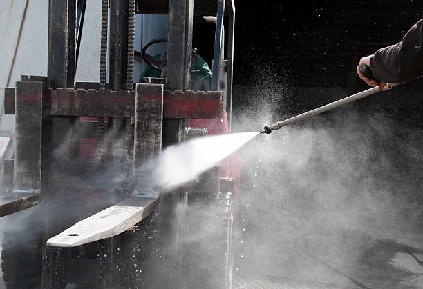 Best Oil Spill Cleanup  in Mountain View Acres, CA